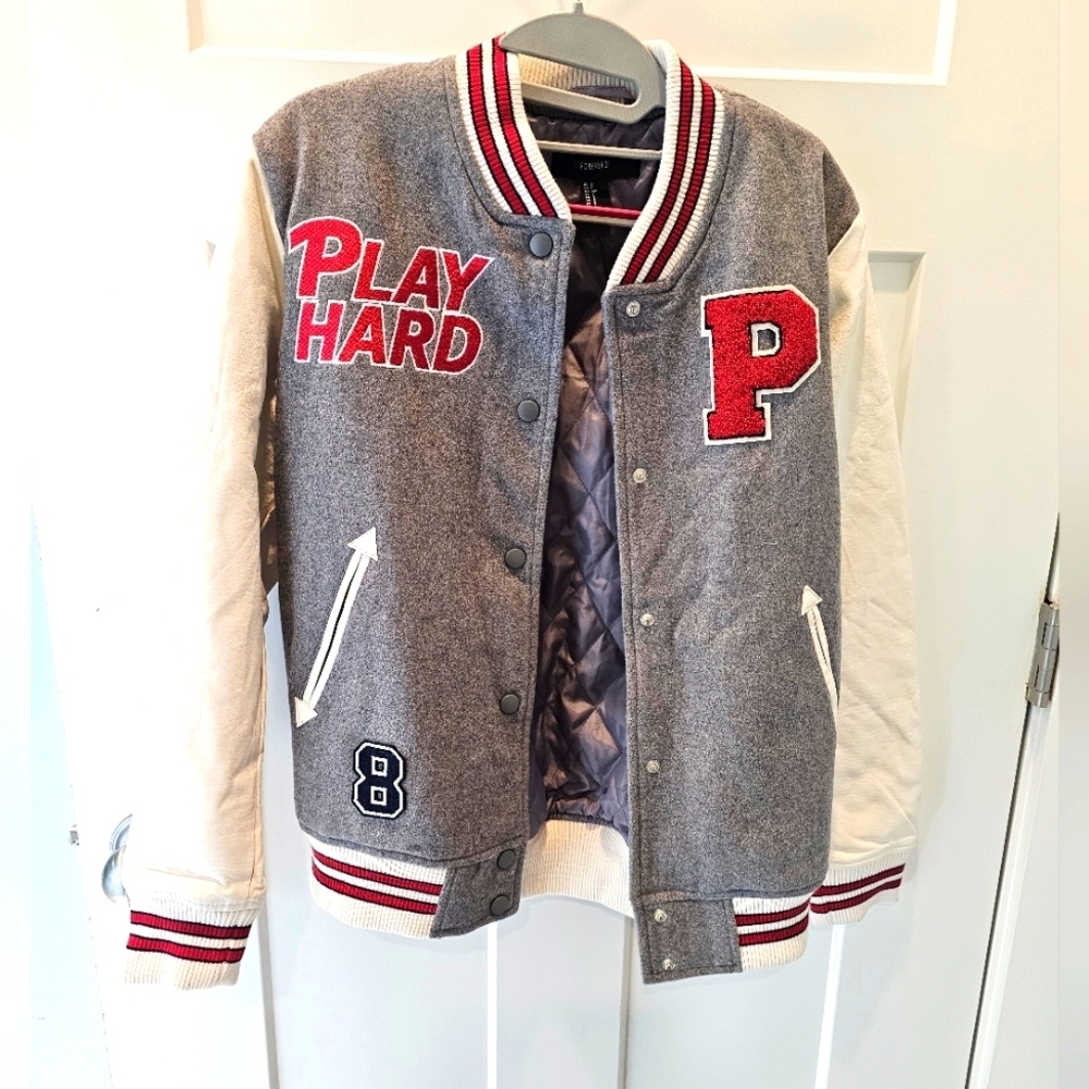 Forever 21 Varsity Bomber Jacket Women’s Small Grey White Letterman NWT W/ Flaws